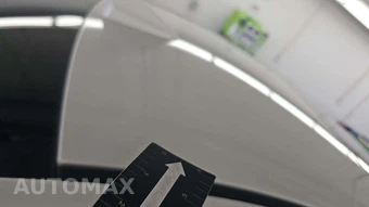 2017 Subaru WRX STi Limited w/Low Profile Trunk Spoiler - miniatura 42