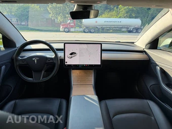 2017 Tesla Model 3 Long Range – miniatura 11