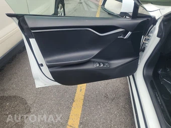 2017 Tesla Model S 75 – miniatura 9