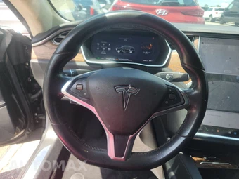 2017 Tesla Model S 75 – miniatura 10
