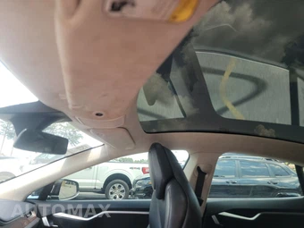 2017 Tesla Model S 75 – miniatura 17