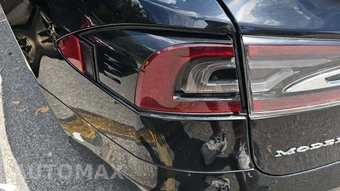 2017 Tesla Model S 75 – miniatura 27