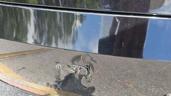 2017 Tesla Model S 75 – miniatura 31
