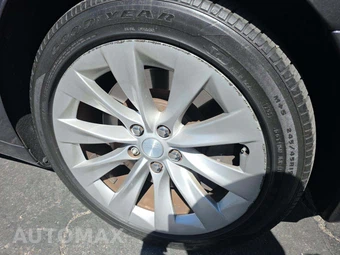 2017 Tesla Model S 75D – miniatura 19