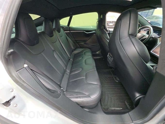 2017 Tesla Model S 75D – miniatura 13