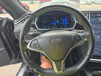 2017 Tesla Model S 90D – miniatura 10