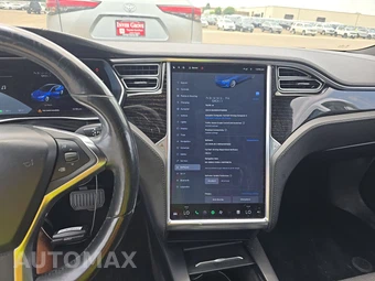 2017 Tesla Model S 90D – miniatura 11