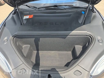 2017 Tesla Model S 90D – miniatura 15