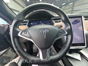 2017 Tesla Model S 90D – miniatura 10