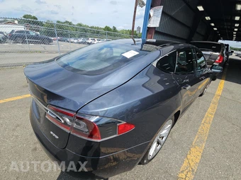 2017 Tesla Model S 90D – miniatura 4