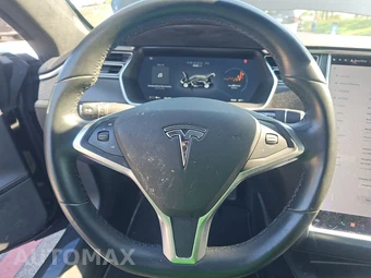 2017 Tesla Model S 90D – miniatura 10