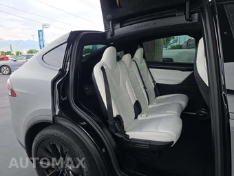 2017 Tesla Model X 100D - miniatura 16