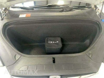 2017 Tesla Model X - miniatura 23