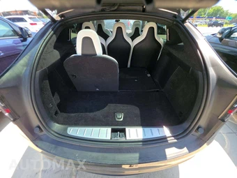 2017 Tesla Model X 75D - miniatura 14