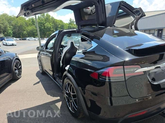 2017 Tesla Model X 75D – miniatura 2