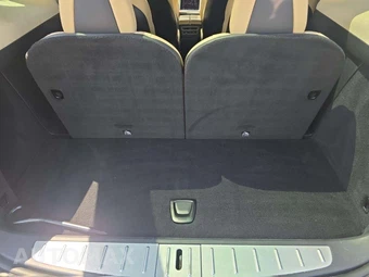 2017 Tesla Model X 75D - miniatura 12