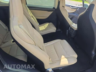 2017 Tesla Model X 75D - miniatura 13