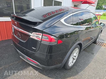 2017 Tesla Model X 75D – miniatura 3