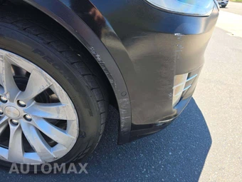 2017 Tesla Model X 75D – miniatura 32