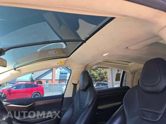 2017 Tesla Model X 75D – miniatura 8