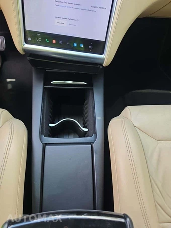 2017 Tesla Model X 75D - miniatura 10