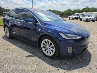 2017 Tesla Model X 75D - miniatura 4