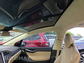 2017 Tesla Model X 75D – miniatura 17