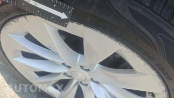 2017 Tesla Model X 75D – miniatura 20
