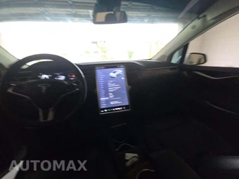 2017 Tesla Model X 75D – miniatura 10