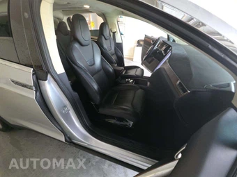 2017 Tesla Model X 75D – miniatura 18