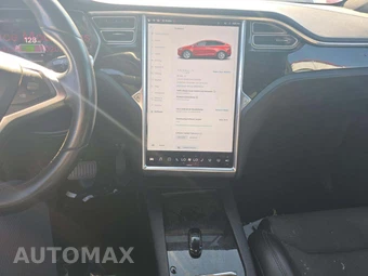 2017 Tesla Model X 75D – miniatura 10