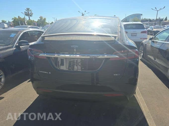 2017 Tesla Model X 75D – miniatura 14