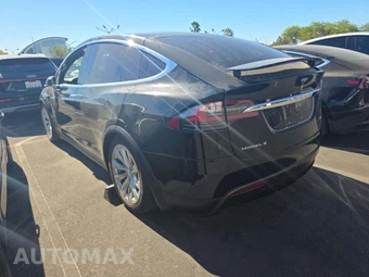2017 Tesla Model X 75D – miniatura 2