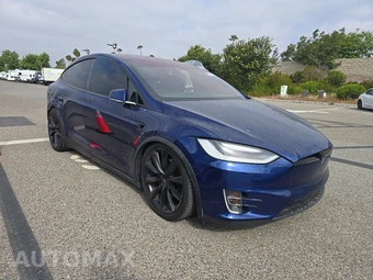 2017 Tesla Model X 90D – miniatura 3