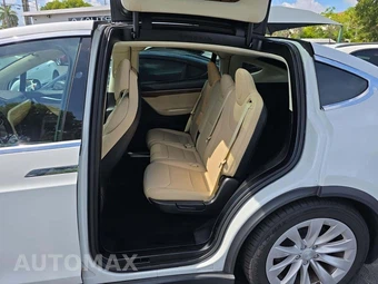 2017 Tesla Model X 90D - miniatura 13