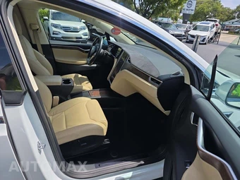 2017 Tesla Model X 90D - miniatura 19
