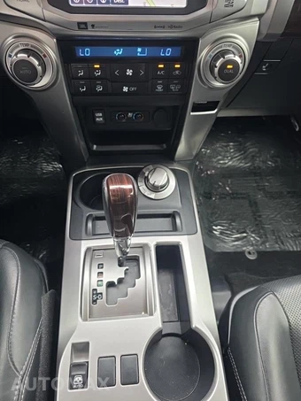 2017 Toyota 4Runner Limited – miniatura 29