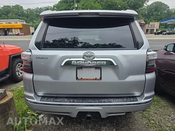 2017 Toyota 4Runner Limited – miniatura 5