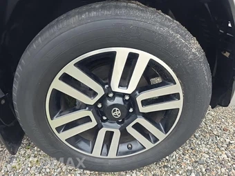 2017 Toyota 4Runner Limited – miniatura 9