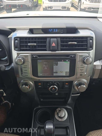 2017 Toyota 4Runner SR5 - miniatura 7