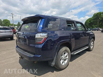 2017 Toyota 4Runner SR5 – miniatura 3