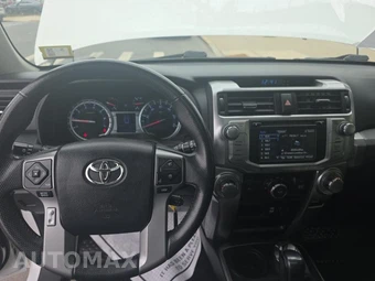 2017 Toyota 4Runner SR5 – miniatura 14