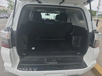 2017 Toyota 4Runner SR5 – miniatura 20