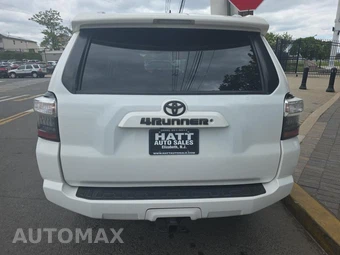 2017 Toyota 4Runner SR5 – miniatura 5