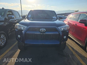 2017 Toyota 4Runner SR5 - miniatura 2