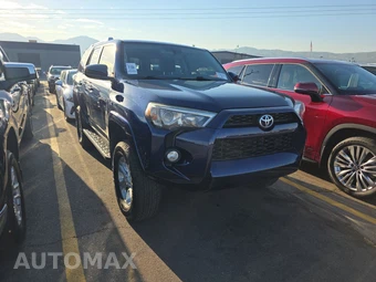 2017 Toyota 4Runner SR5 - miniatura 3