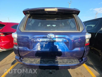 2017 Toyota 4Runner SR5 - miniatura 5