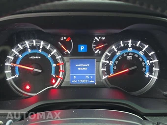 2017 Toyota 4Runner SR5 – miniatura 12