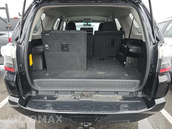 2017 Toyota 4Runner SR5 – miniatura 17