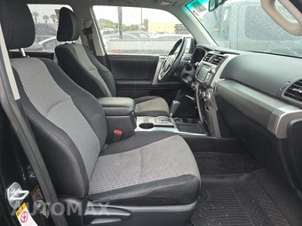 2017 Toyota 4Runner SR5 – miniatura 8